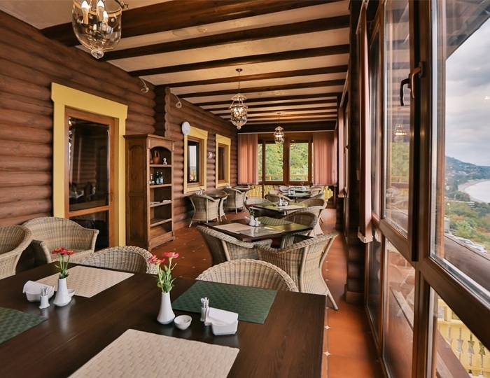 Рестораны и бары - Отель Villa Akvavizi / Вилла Аквавизи Гагра